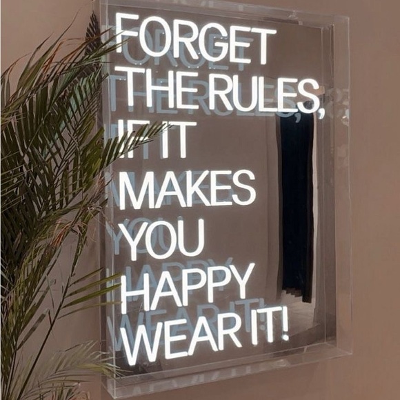 Meet your Posher, Kim and Amy - Picture 2 of 7